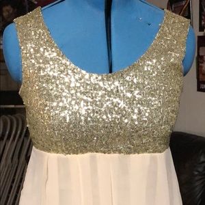 Short cream sequen dress